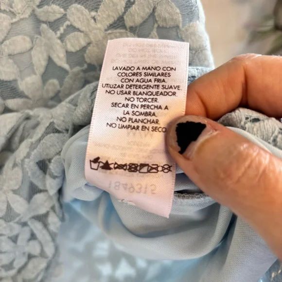 NWT Costco Teddi Rose Blue Floral Tshirt Blue Size Medium Office Church Event - Picture 12 of 13